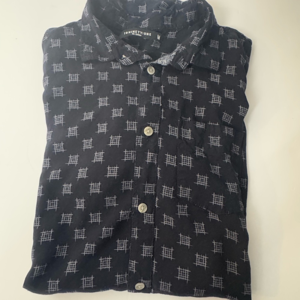 Trendy Black Patterned Button Down Shirt - image 2